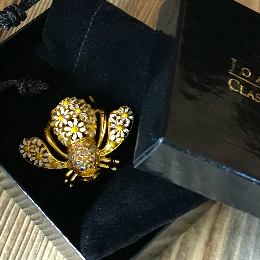 Summer Daisies Bee Brooch - Joan Rivers - Picture 2 of 7